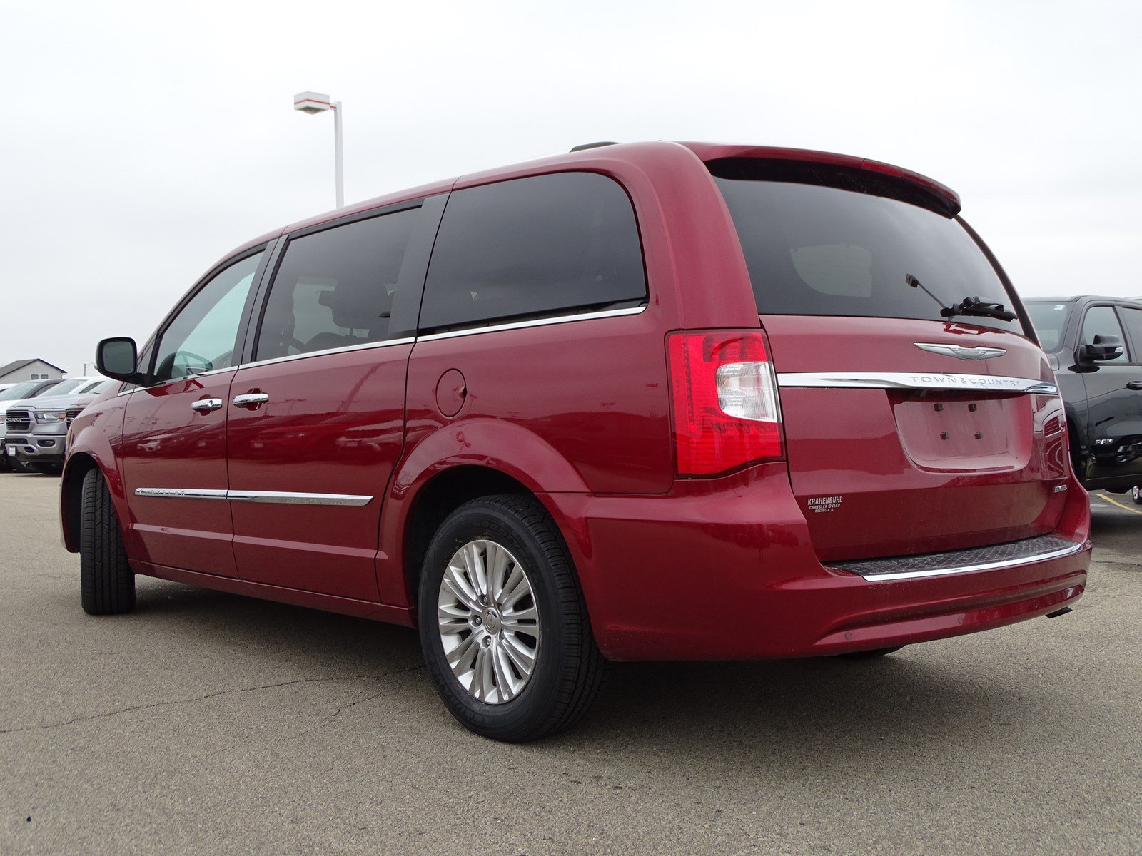 Pre-Owned 2015 Chrysler Town & Country Limited Platinum Mini-van ...